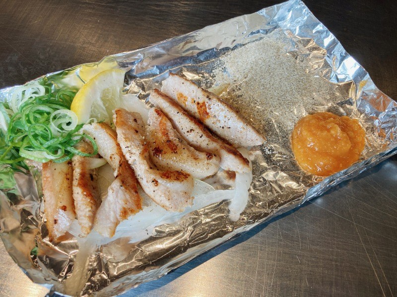 【お好み焼き×鉄板焼き×ちんちくりん】オススメの鉄板焼きは「トントロの塩焼き」！！