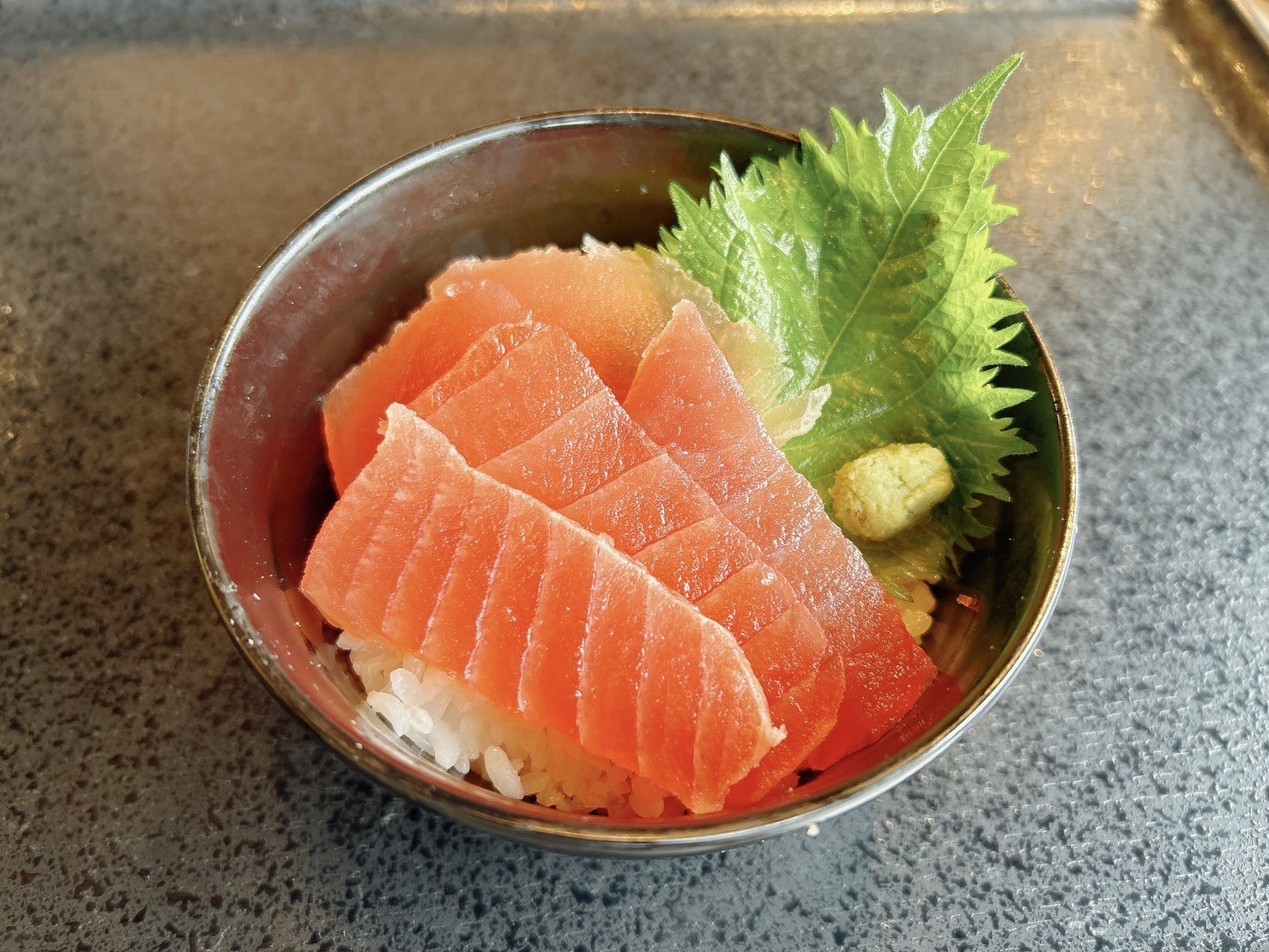 【鉄板焼き×海鮮料理×広島】海鮮丼始めました♪