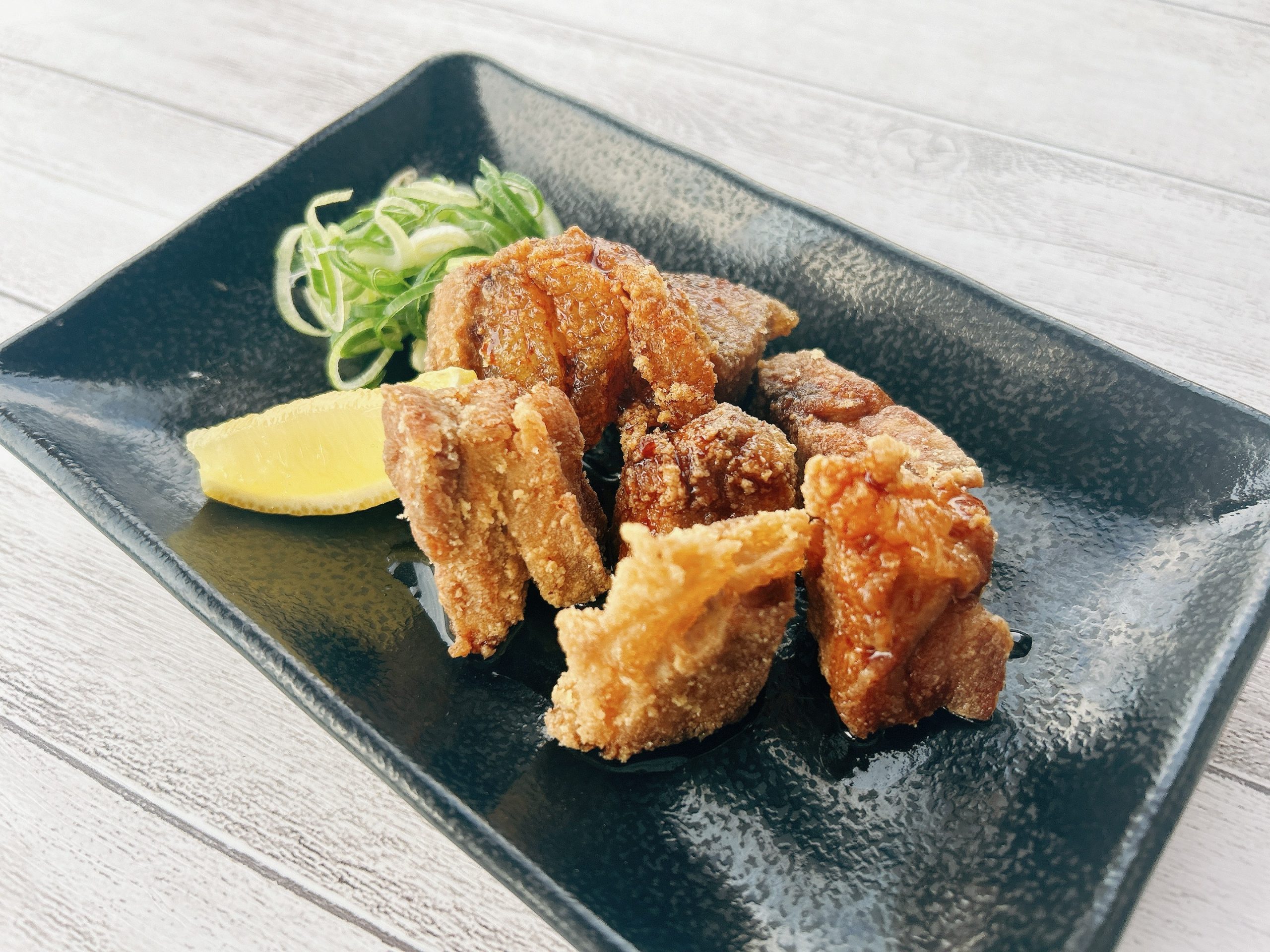 【海鮮料理×鉄板料理】マグロの新メニューが登場しました♪